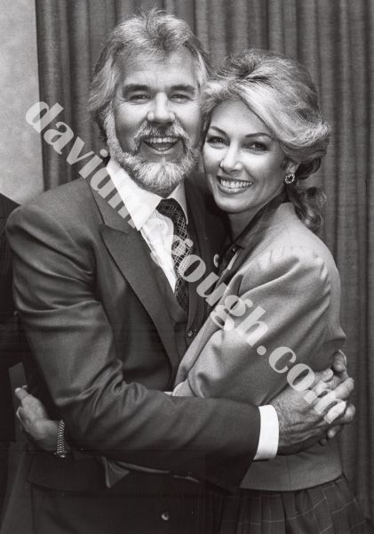Kenny Rogers and wife, Marianne 1982, NYC 3.jpg